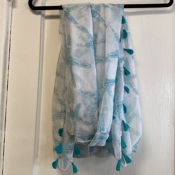 Starfish Infinity Scarf - Picture 2 of 5